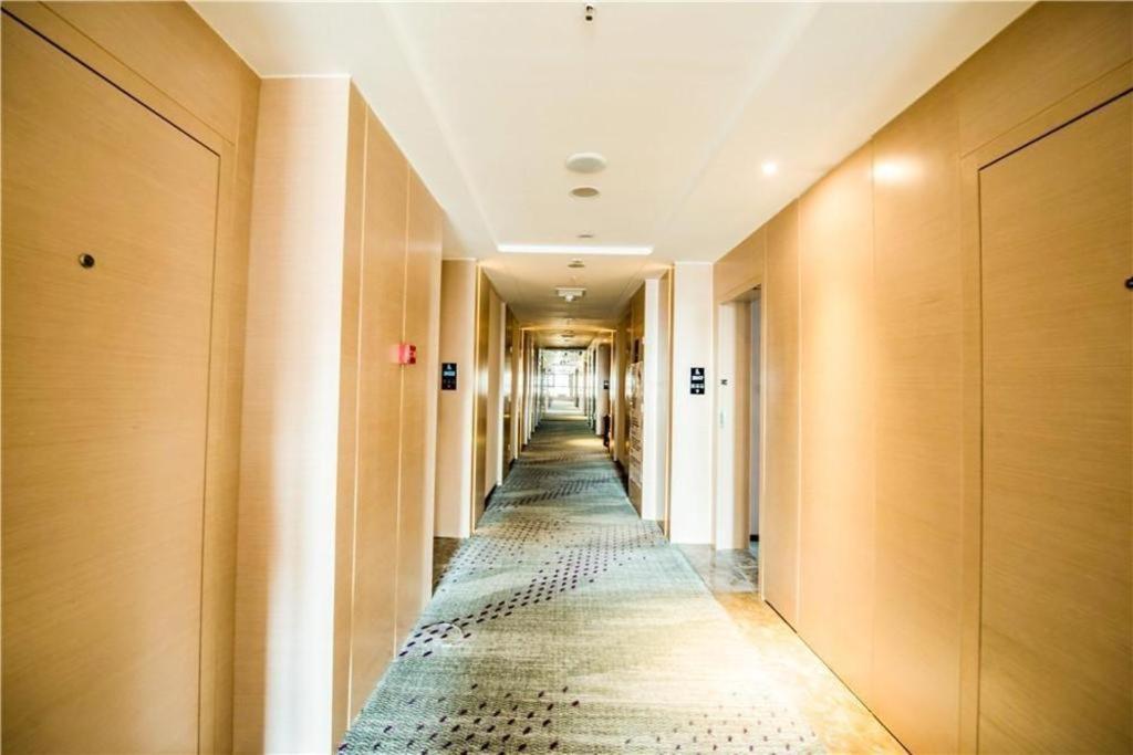 Lavande Hotel Luzhou Bbq New World Exterior foto